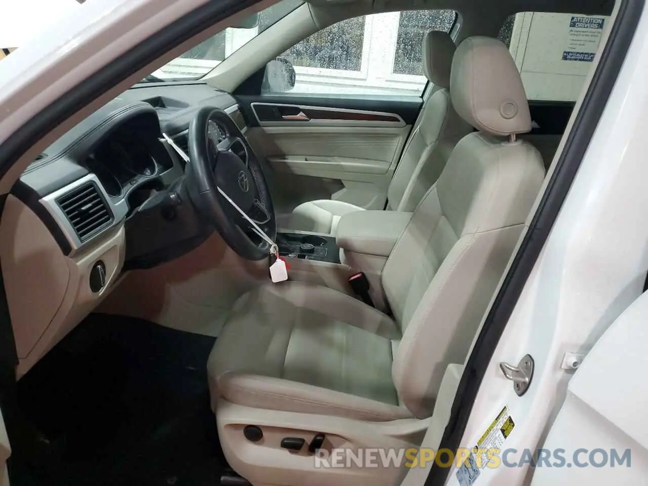 7 Photograph of a damaged car 1V2KR2CA2MC546509 VOLKSWAGEN ATLAS 2021
