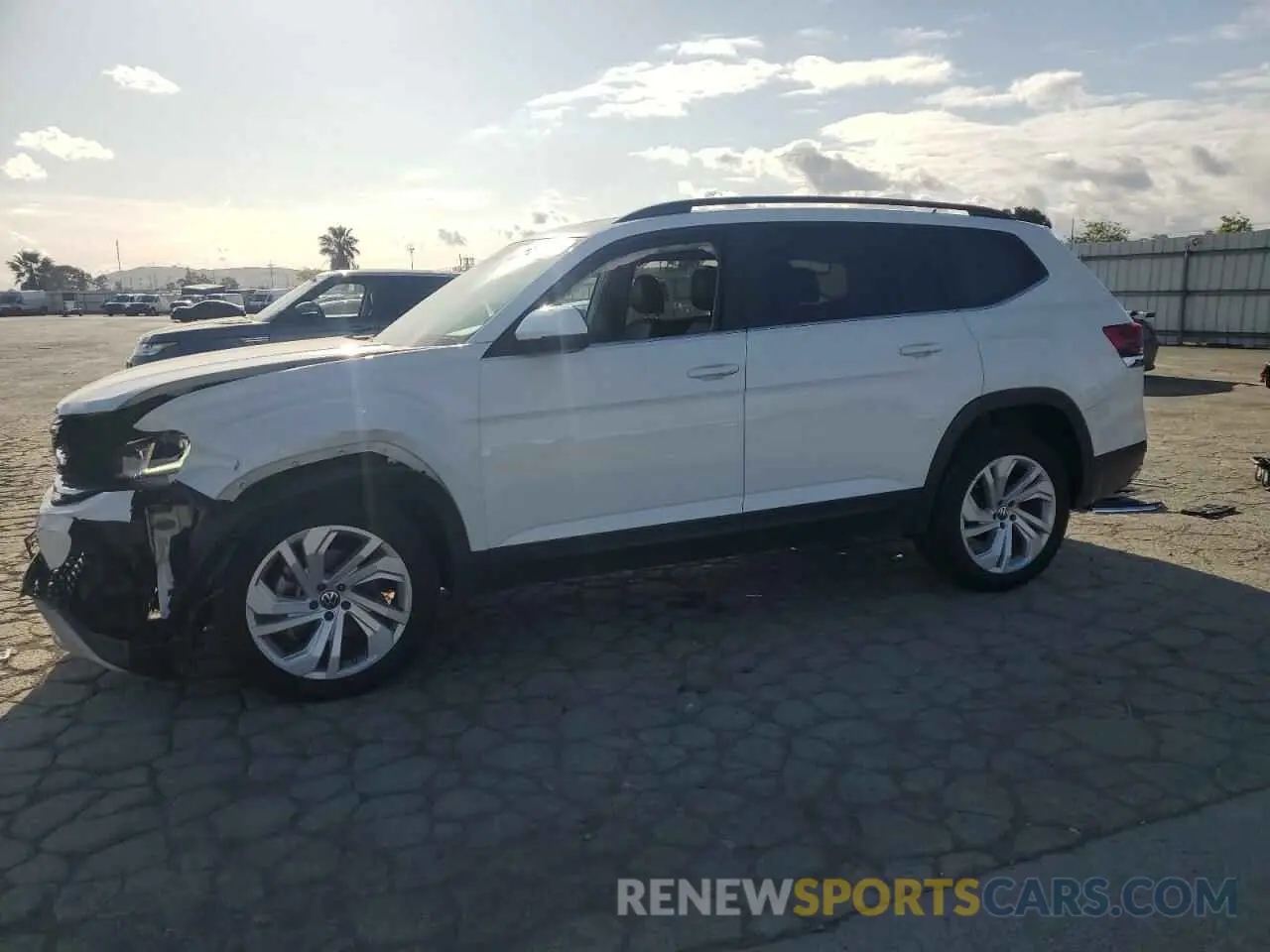 1 Photograph of a damaged car 1V2KR2CA2MC601122 VOLKSWAGEN ATLAS 2021