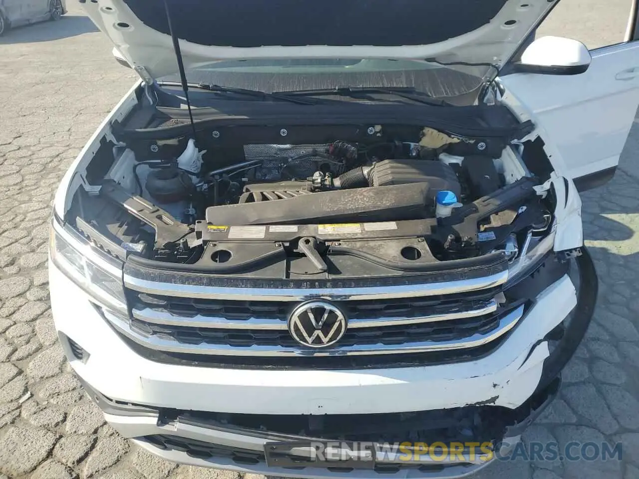 11 Photograph of a damaged car 1V2KR2CA2MC601122 VOLKSWAGEN ATLAS 2021