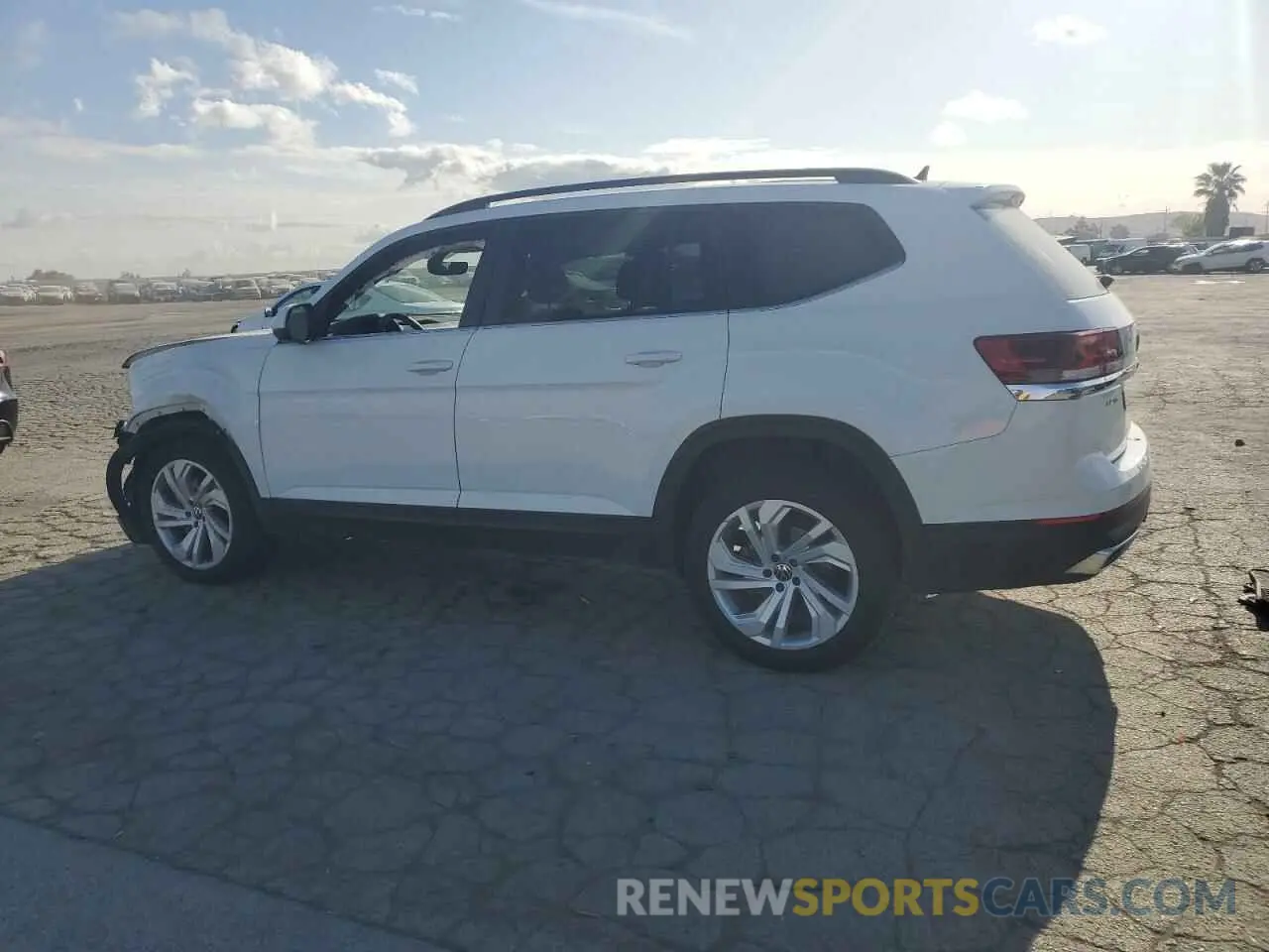 2 Photograph of a damaged car 1V2KR2CA2MC601122 VOLKSWAGEN ATLAS 2021