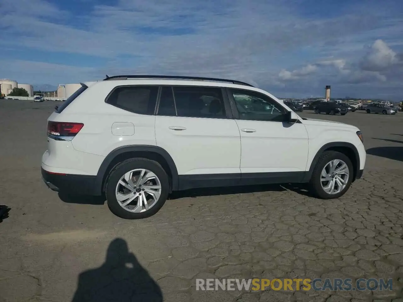 3 Photograph of a damaged car 1V2KR2CA2MC601122 VOLKSWAGEN ATLAS 2021