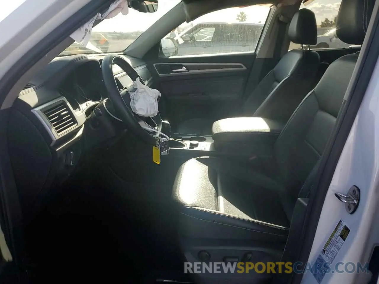 7 Photograph of a damaged car 1V2KR2CA2MC601122 VOLKSWAGEN ATLAS 2021