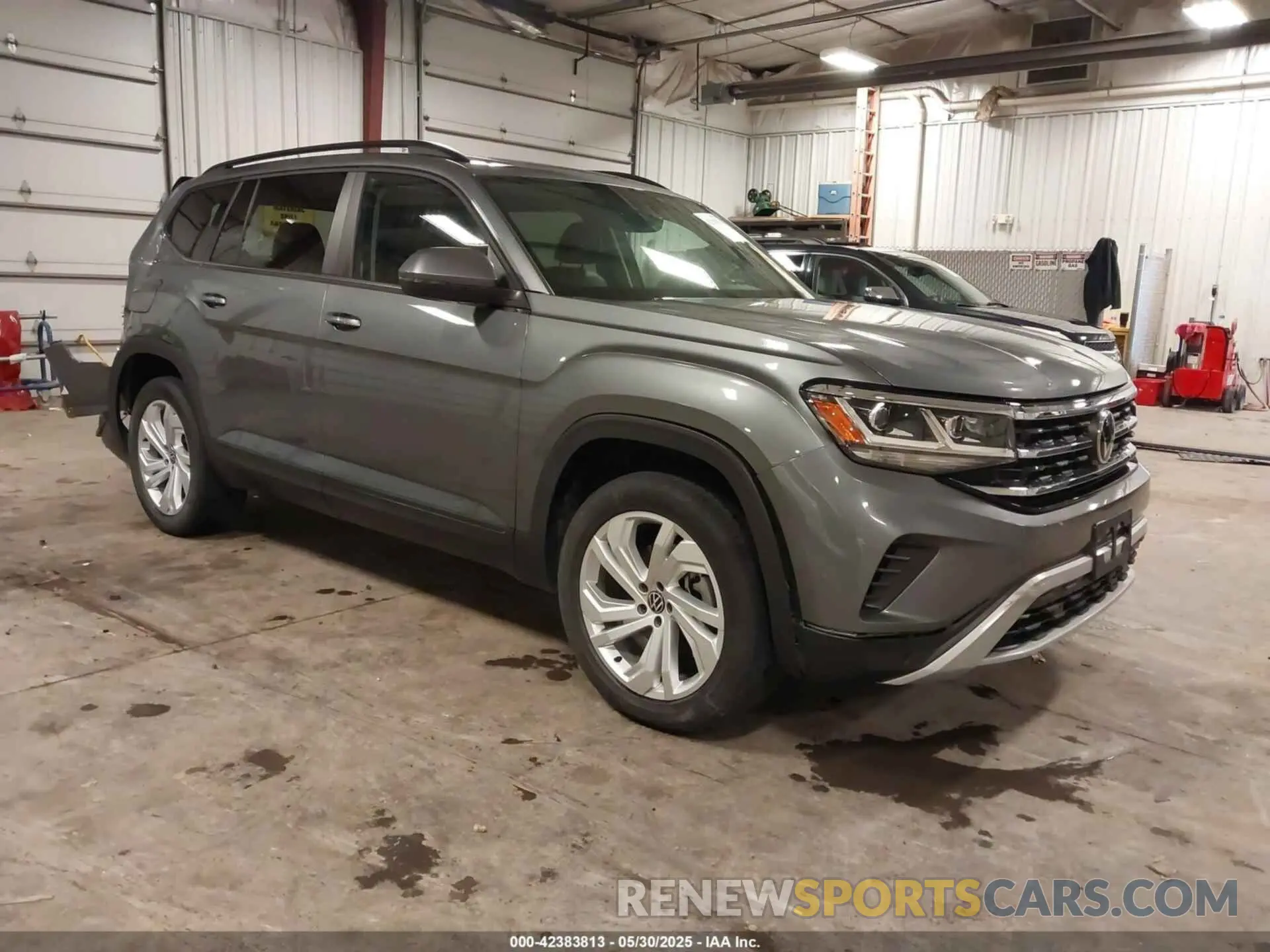 1 Photograph of a damaged car 1V2KR2CA5MC606590 VOLKSWAGEN ATLAS 2021