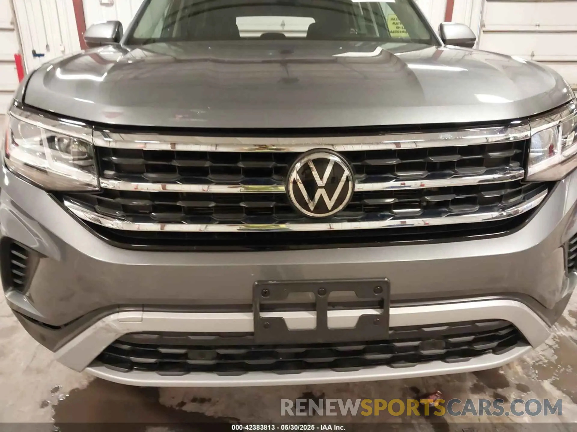 19 Photograph of a damaged car 1V2KR2CA5MC606590 VOLKSWAGEN ATLAS 2021