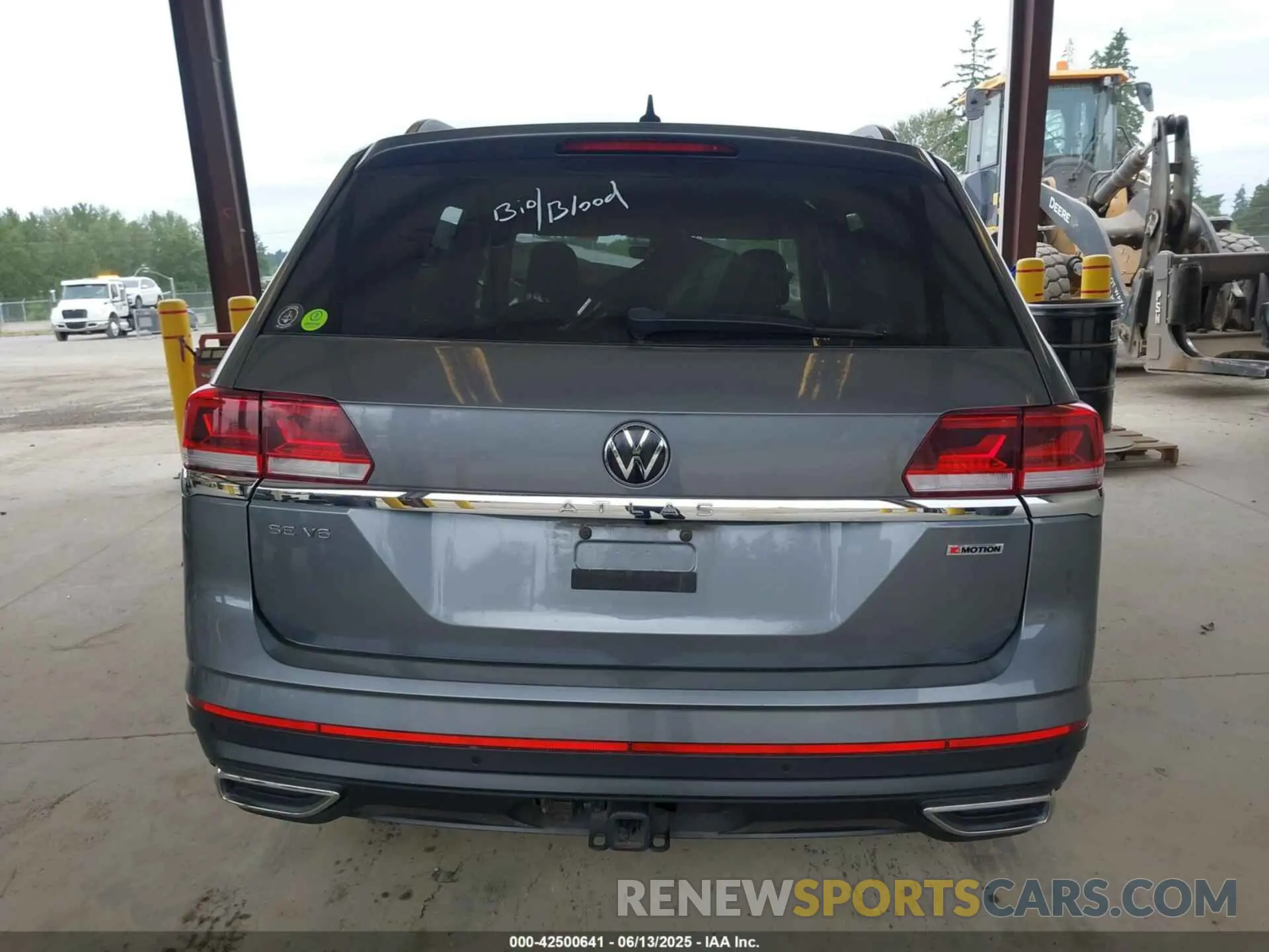16 Photograph of a damaged car 1V2KR2CA9MC536446 VOLKSWAGEN ATLAS 2021