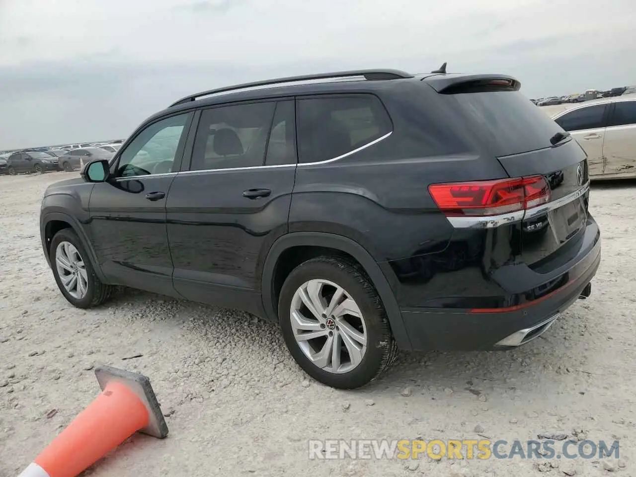2 Photograph of a damaged car 1V2KR2CA9MC555398 VOLKSWAGEN ATLAS 2021
