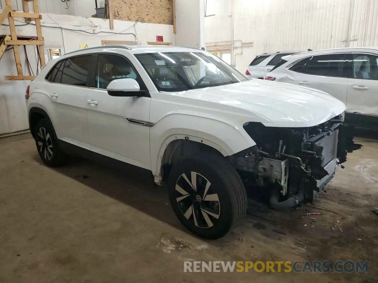 4 Photograph of a damaged car 1V2LC2CA0MC241659 VOLKSWAGEN ATLAS 2021