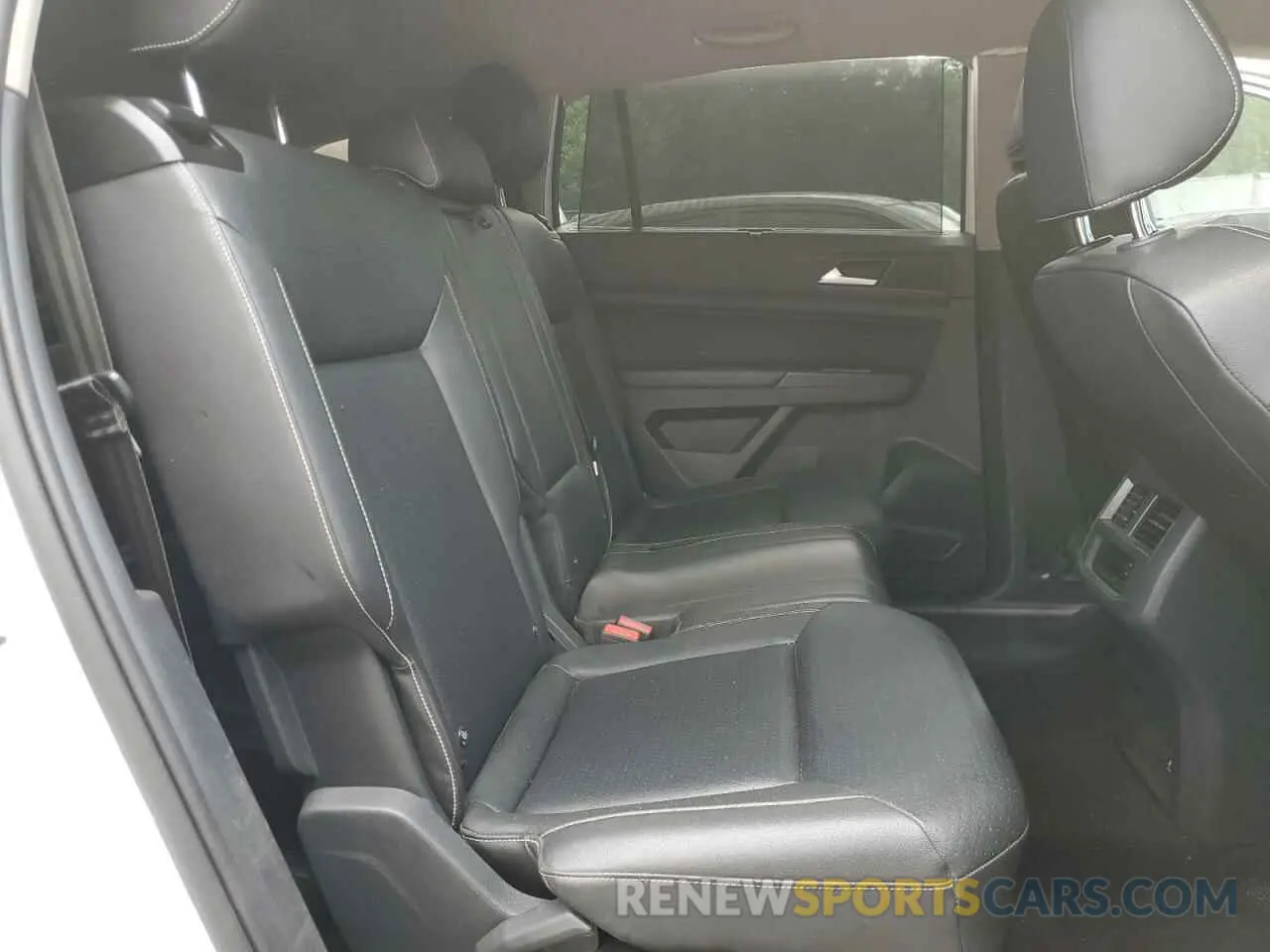 11 Photograph of a damaged car 1V2LP2CA3MC513383 VOLKSWAGEN ATLAS 2021
