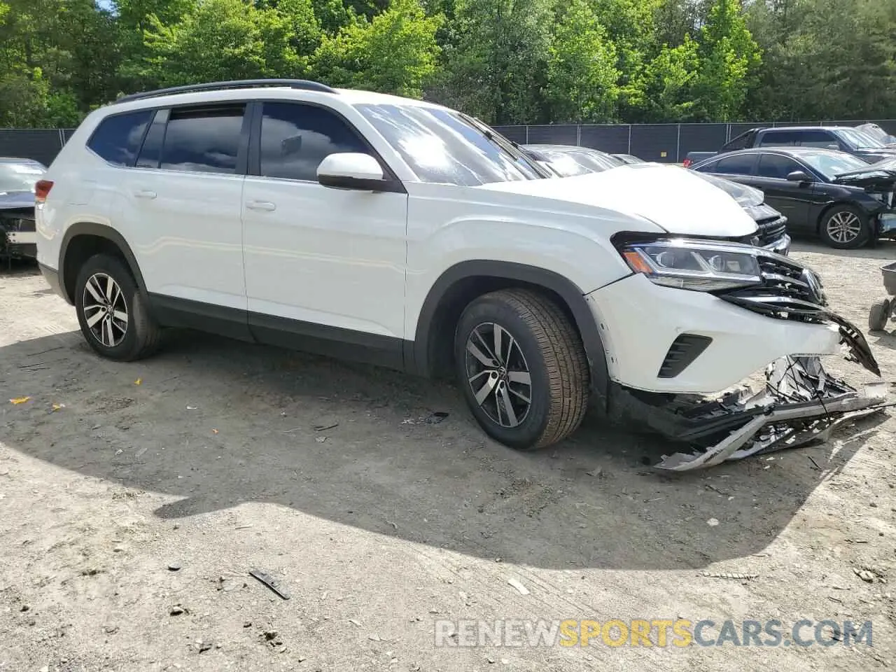 4 Photograph of a damaged car 1V2LP2CA3MC513383 VOLKSWAGEN ATLAS 2021