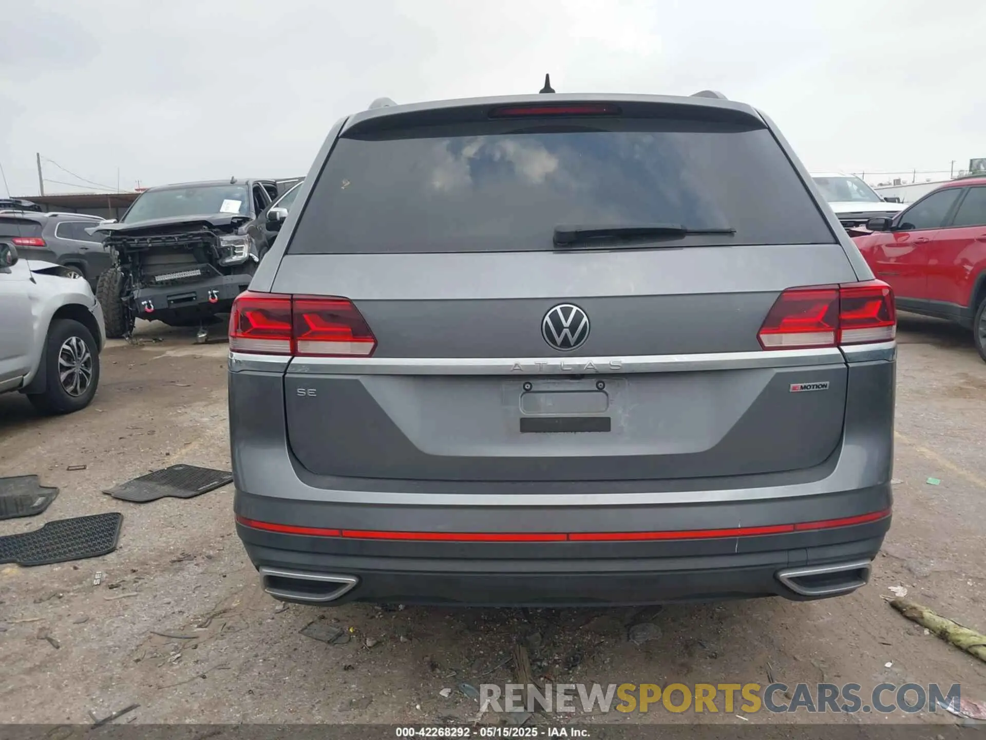 16 Photograph of a damaged car 1V2LP2CA3MC589136 VOLKSWAGEN ATLAS 2021