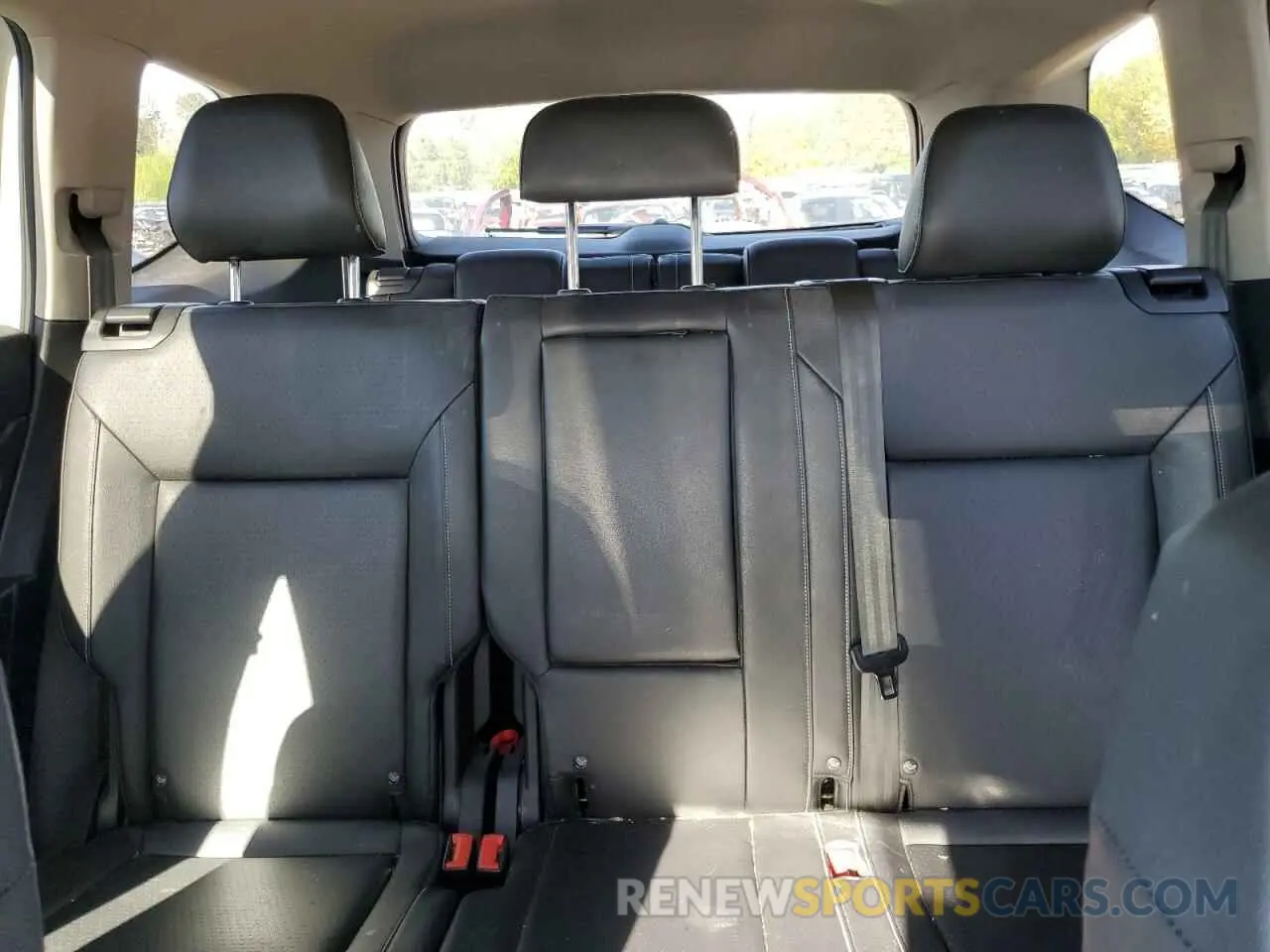 10 Photograph of a damaged car 1V2LP2CA5MC521520 VOLKSWAGEN ATLAS 2021