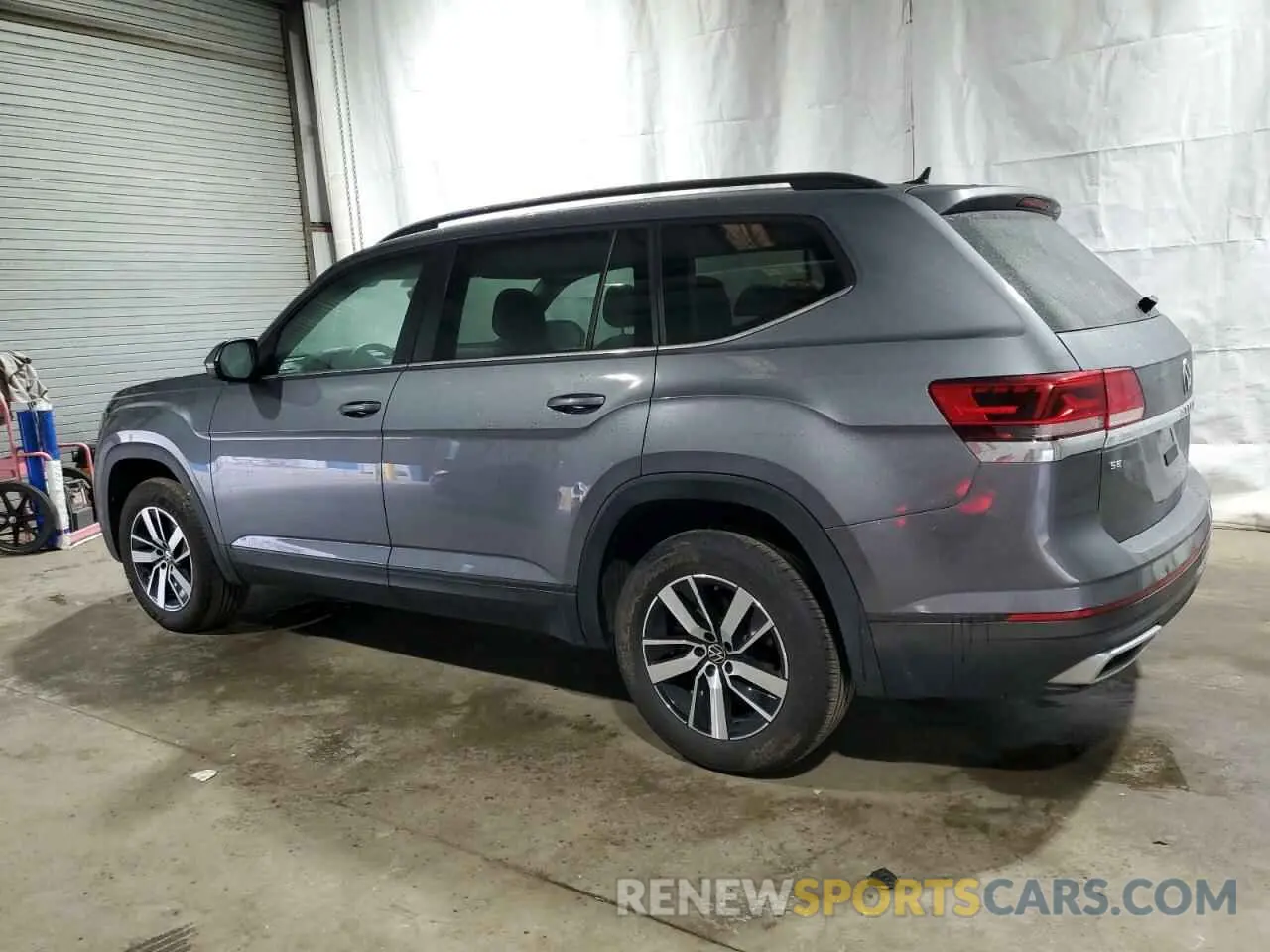 2 Photograph of a damaged car 1V2LP2CAXMC610564 VOLKSWAGEN ATLAS 2021