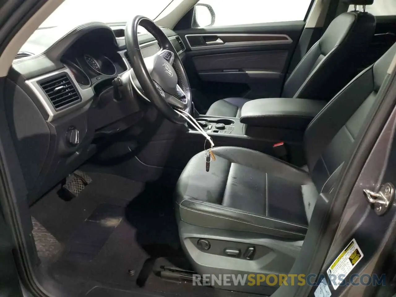 7 Photograph of a damaged car 1V2LP2CAXMC610564 VOLKSWAGEN ATLAS 2021