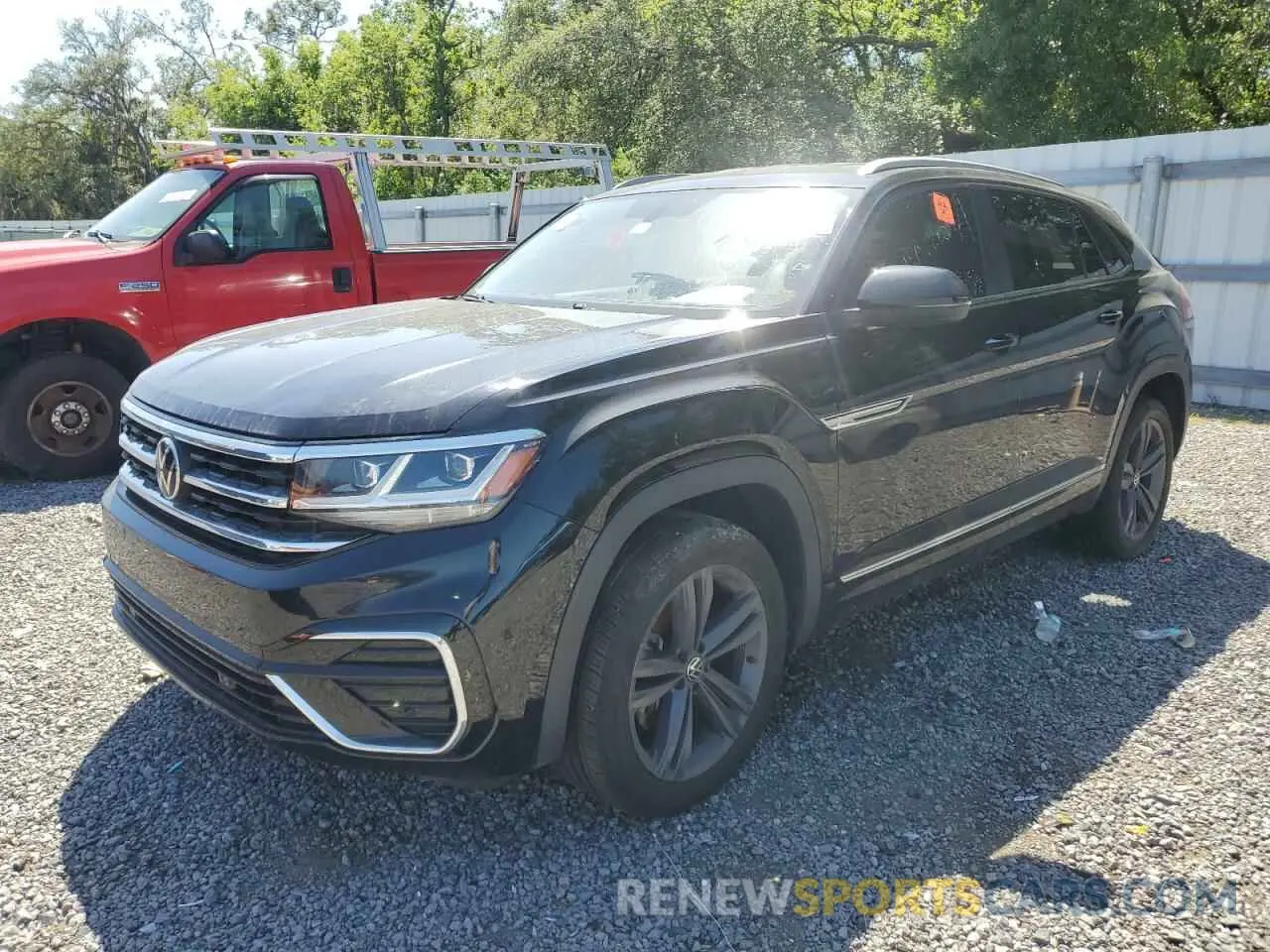1 Photograph of a damaged car 1V2ME2CA0MC213388 VOLKSWAGEN ATLAS 2021