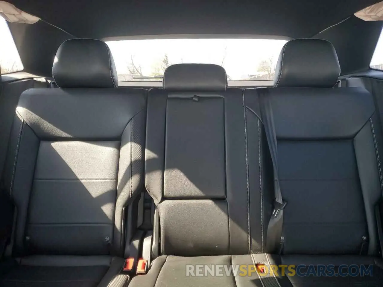 10 Photograph of a damaged car 1V2PE2CA1MC237020 VOLKSWAGEN ATLAS 2021