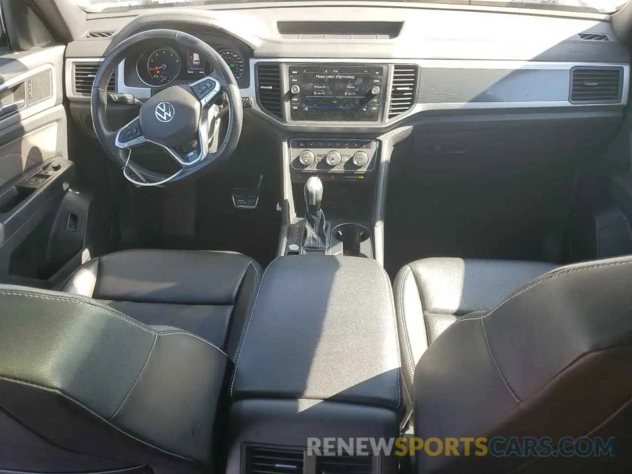 8 Photograph of a damaged car 1V2PE2CA1MC237020 VOLKSWAGEN ATLAS 2021
