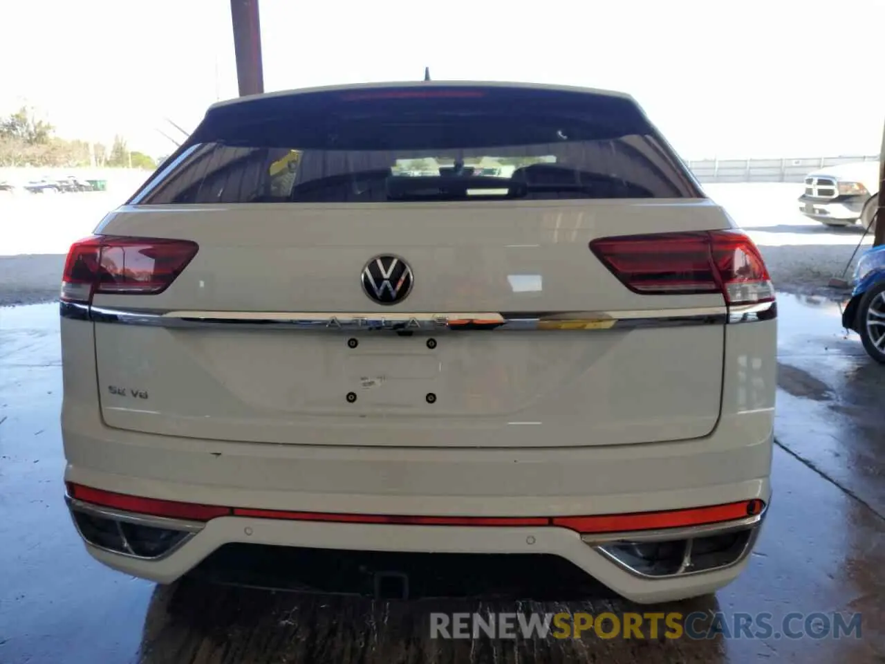 6 Photograph of a damaged car 1V2PE2CA4MC219711 VOLKSWAGEN ATLAS 2021