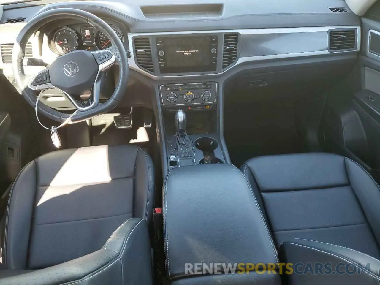 8 Photograph of a damaged car 1V2PR2CA3MC562630 VOLKSWAGEN ATLAS 2021