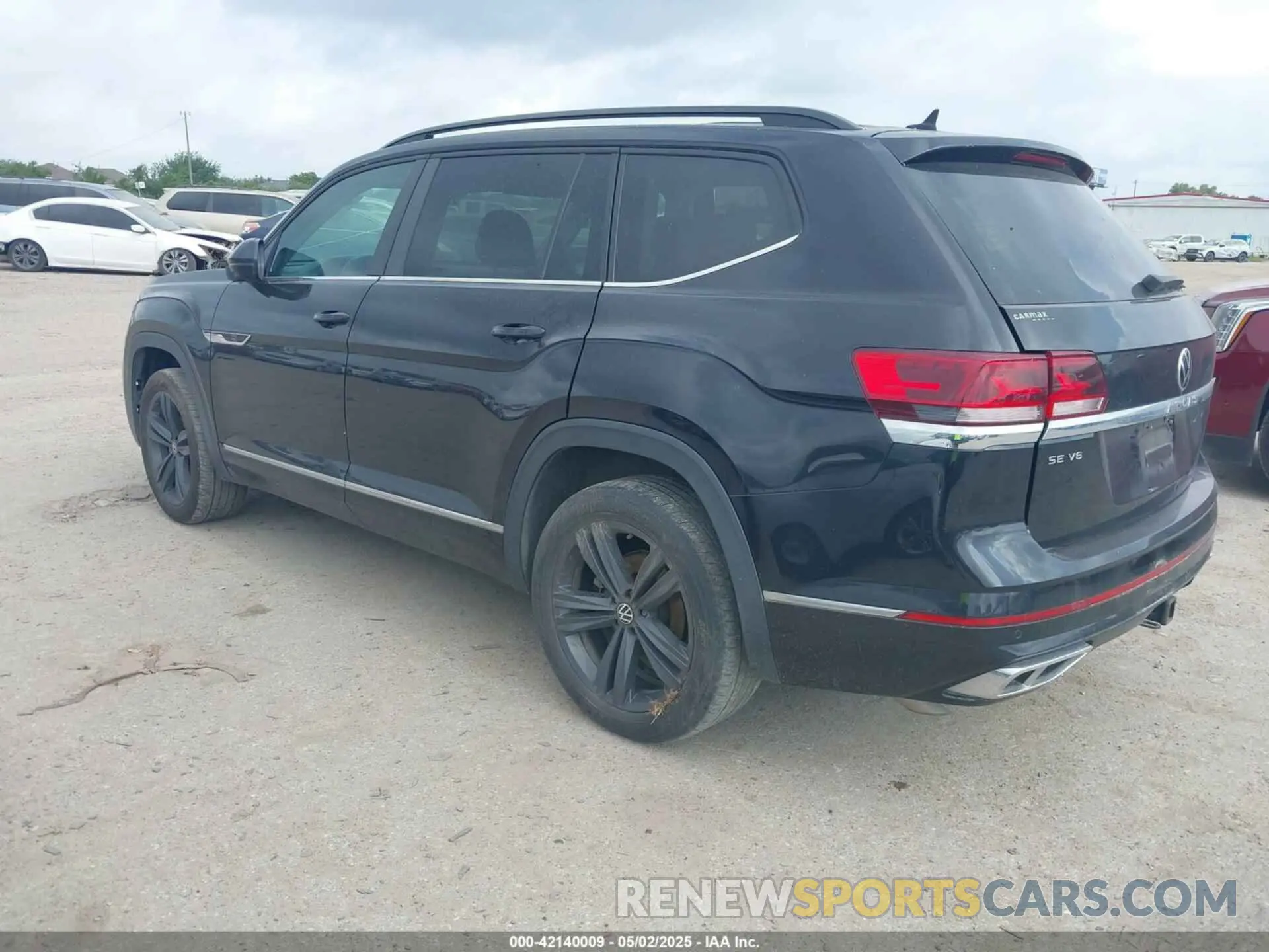 3 Photograph of a damaged car 1V2PR2CA4MC523500 VOLKSWAGEN ATLAS 2021