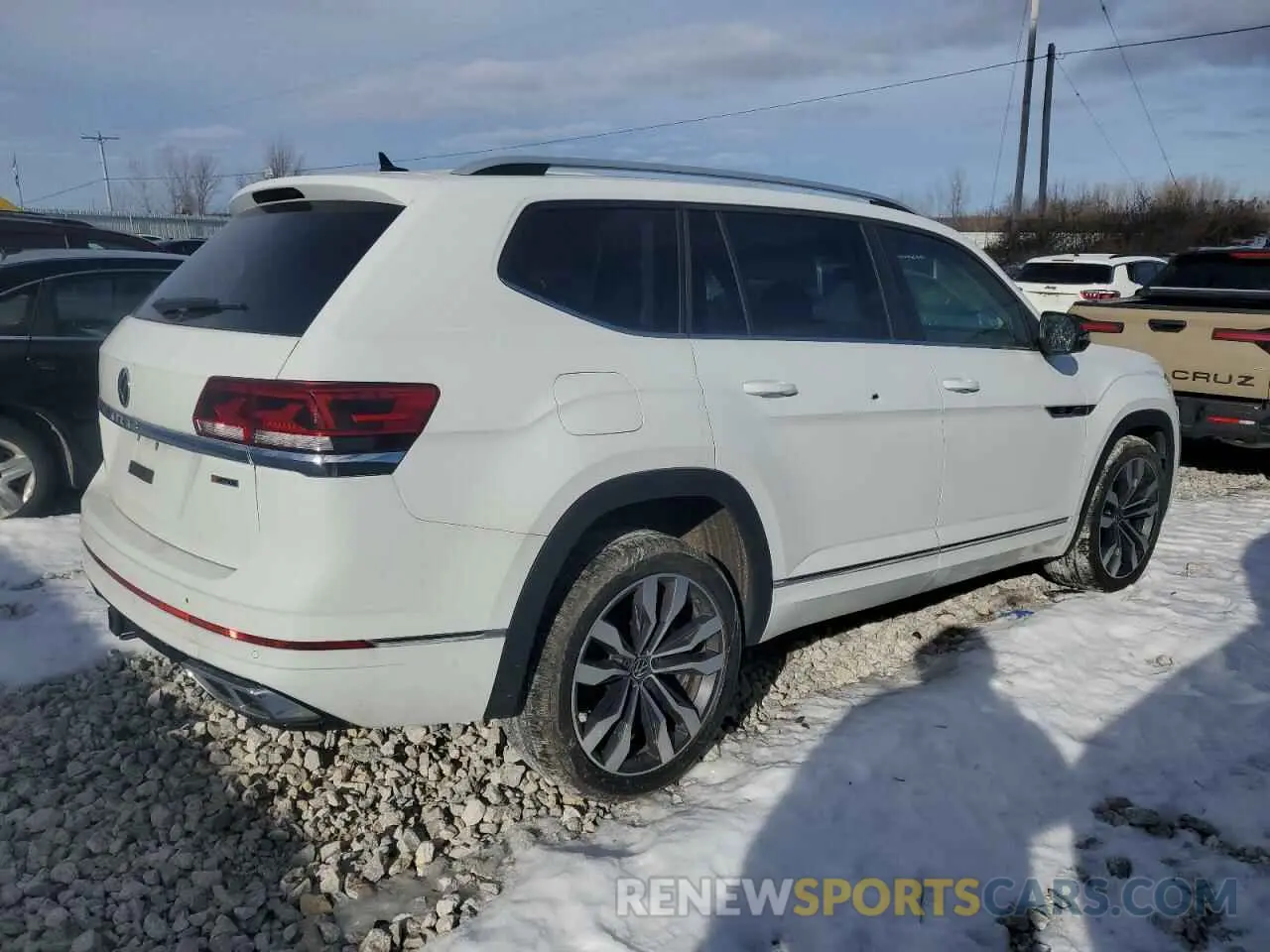 3 Photograph of a damaged car 1V2SR2CA5MC578371 VOLKSWAGEN ATLAS 2021