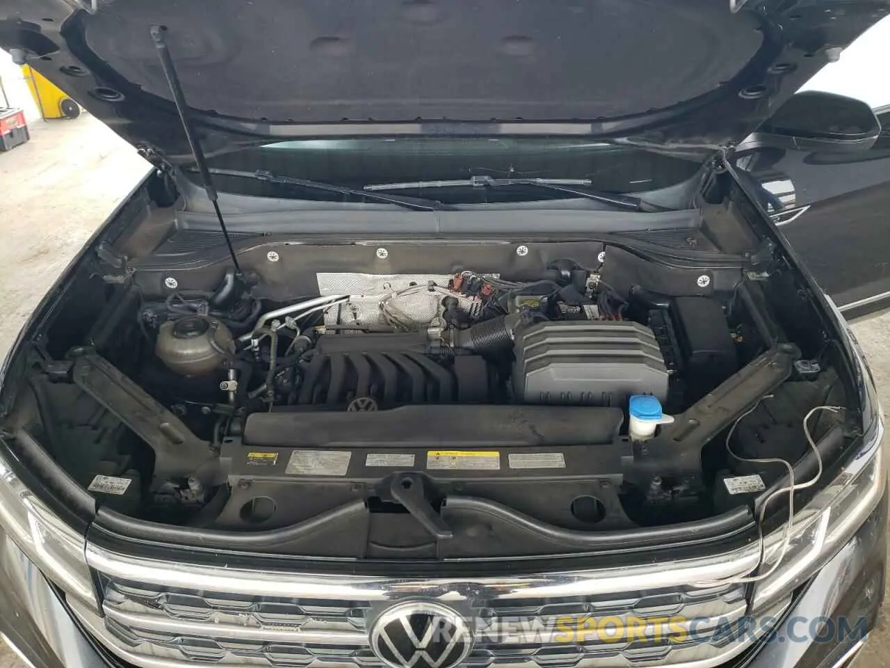 12 Photograph of a damaged car 1V2SR2CAXMC536777 VOLKSWAGEN ATLAS 2021