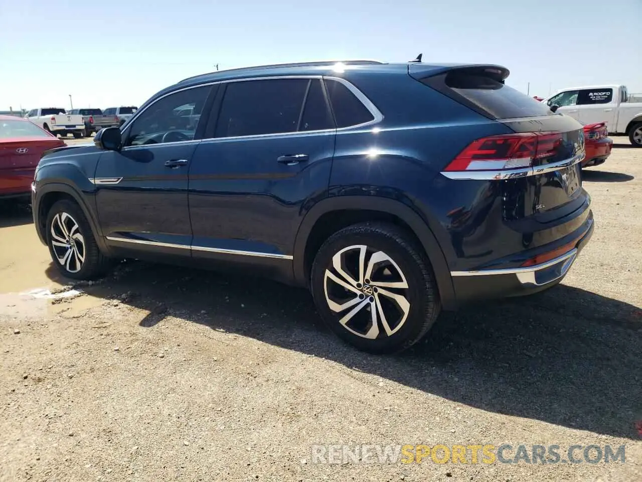 2 Фотография поврежденного автомобиля 1V2TC2CA7MC207766 VOLKSWAGEN ATLAS 2021