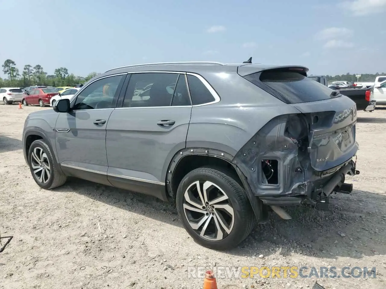 2 Фотография поврежденного автомобиля 1V2TE2CA3MC201361 VOLKSWAGEN ATLAS 2021