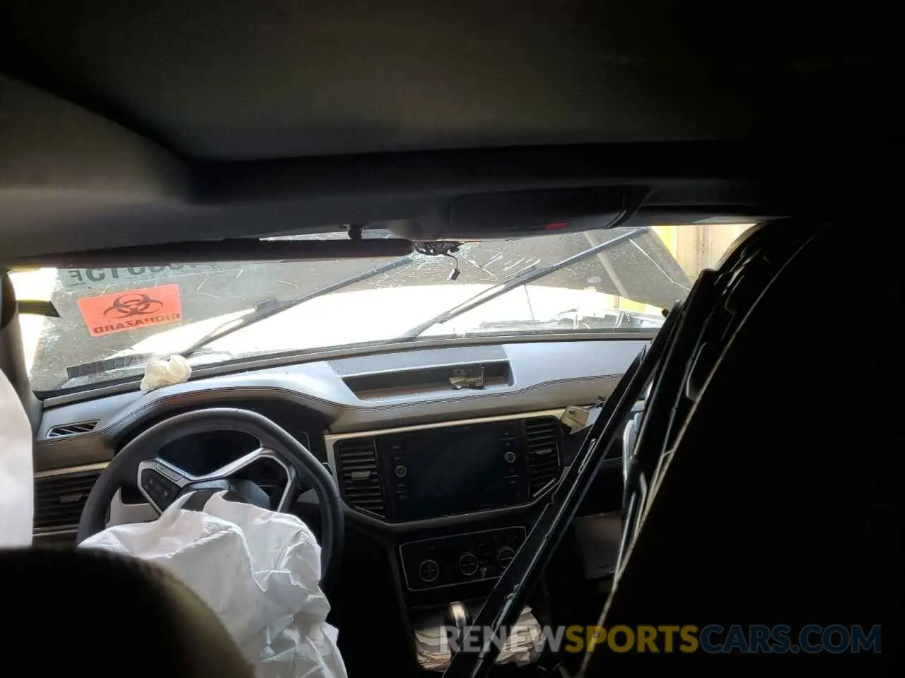 8 Photograph of a damaged car 1V2TE2CA9MC235207 VOLKSWAGEN ATLAS 2021