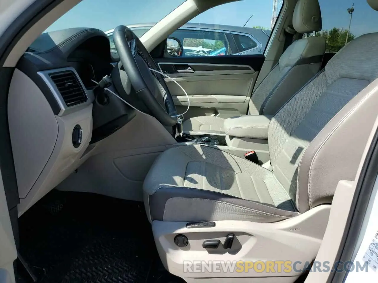 7 Photograph of a damaged car 1V2TP2CA2MC556063 VOLKSWAGEN ATLAS 2021