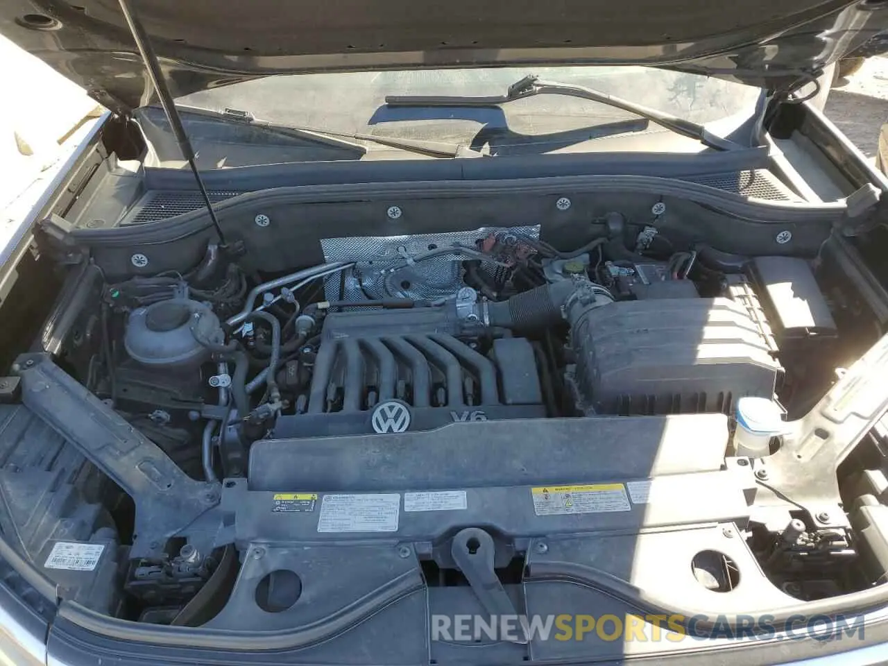 12 Photograph of a damaged car 1V2TR2CA1MC585144 VOLKSWAGEN ATLAS 2021
