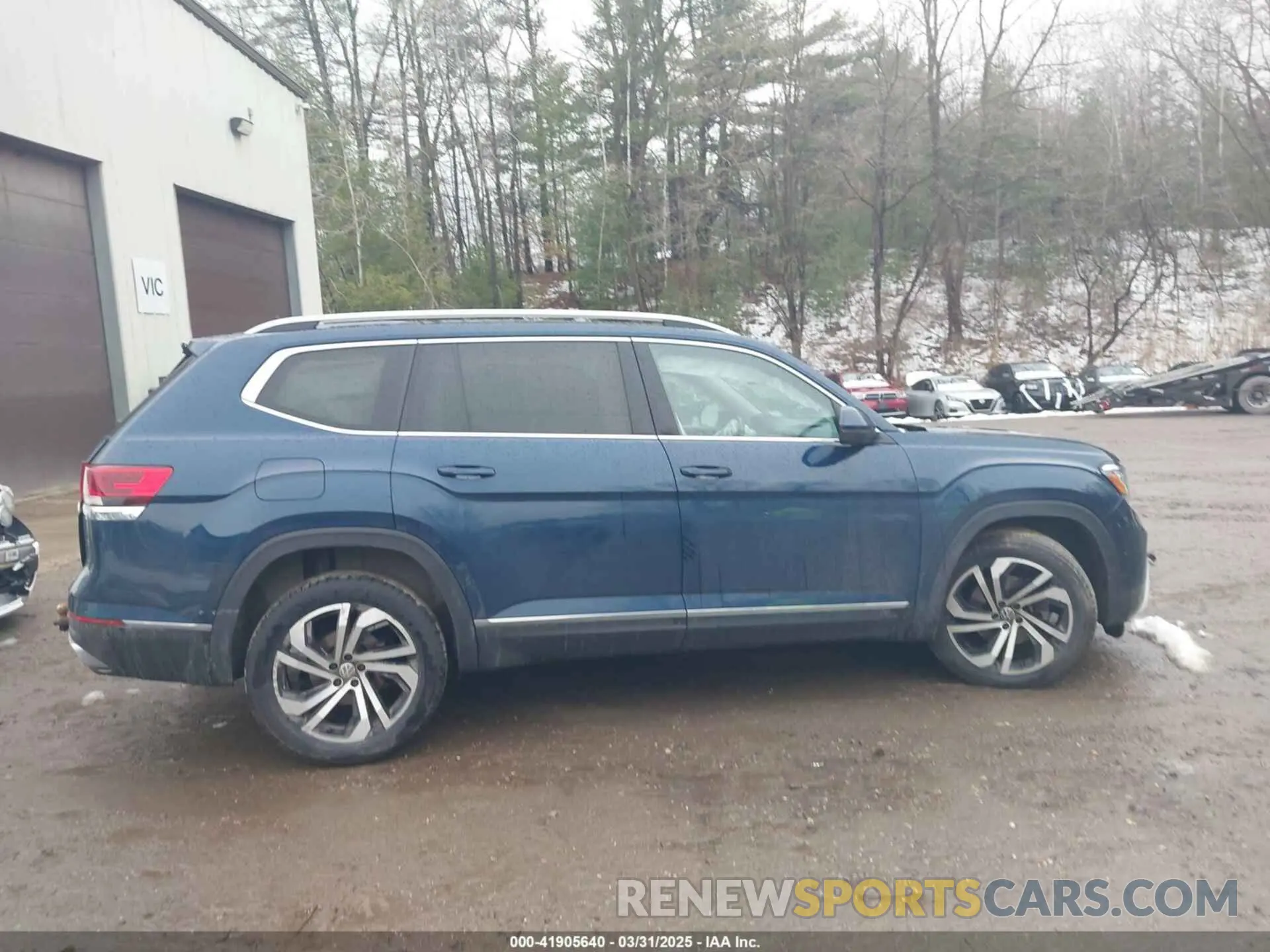 13 Photograph of a damaged car 1V2TR2CA2MC505074 VOLKSWAGEN ATLAS 2021