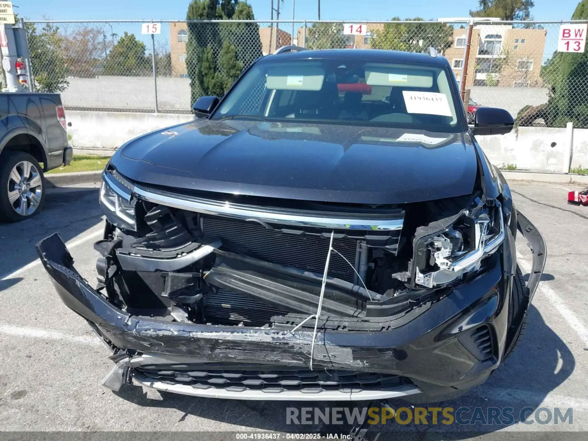 12 Photograph of a damaged car 1V2TR2CA8MC512367 VOLKSWAGEN ATLAS 2021