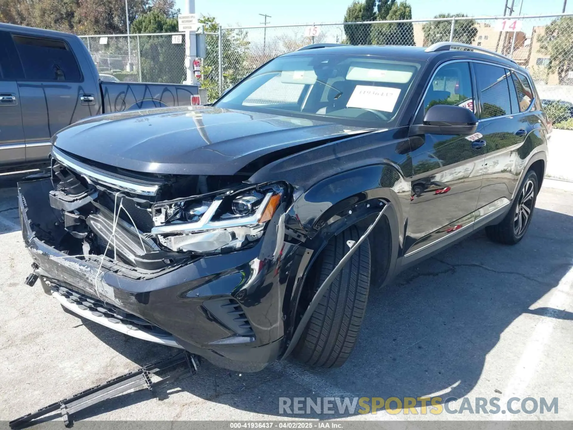 2 Photograph of a damaged car 1V2TR2CA8MC512367 VOLKSWAGEN ATLAS 2021