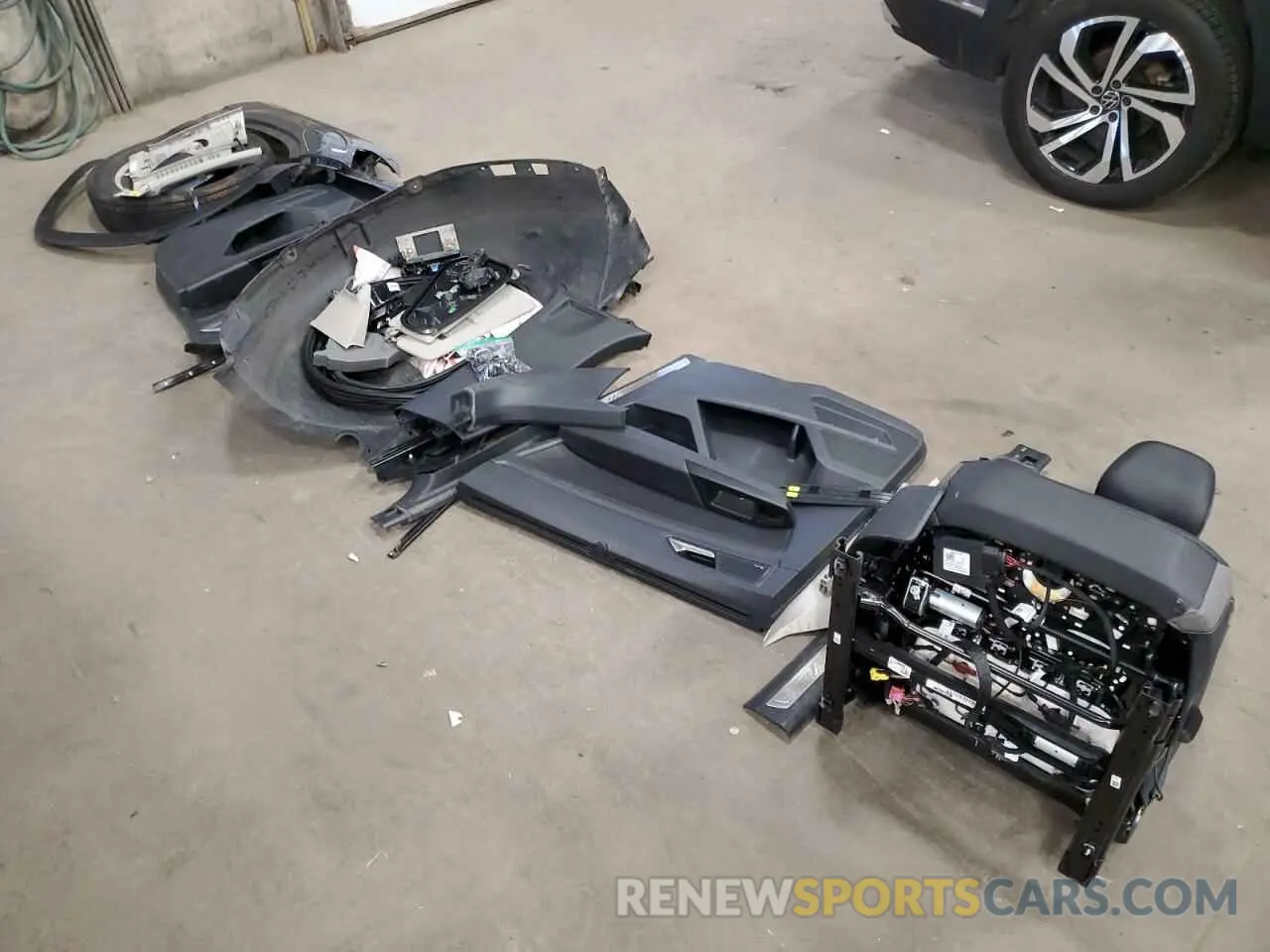 13 Фотография поврежденного автомобиля 1V2TR2CA8MC520890 VOLKSWAGEN ATLAS 2021