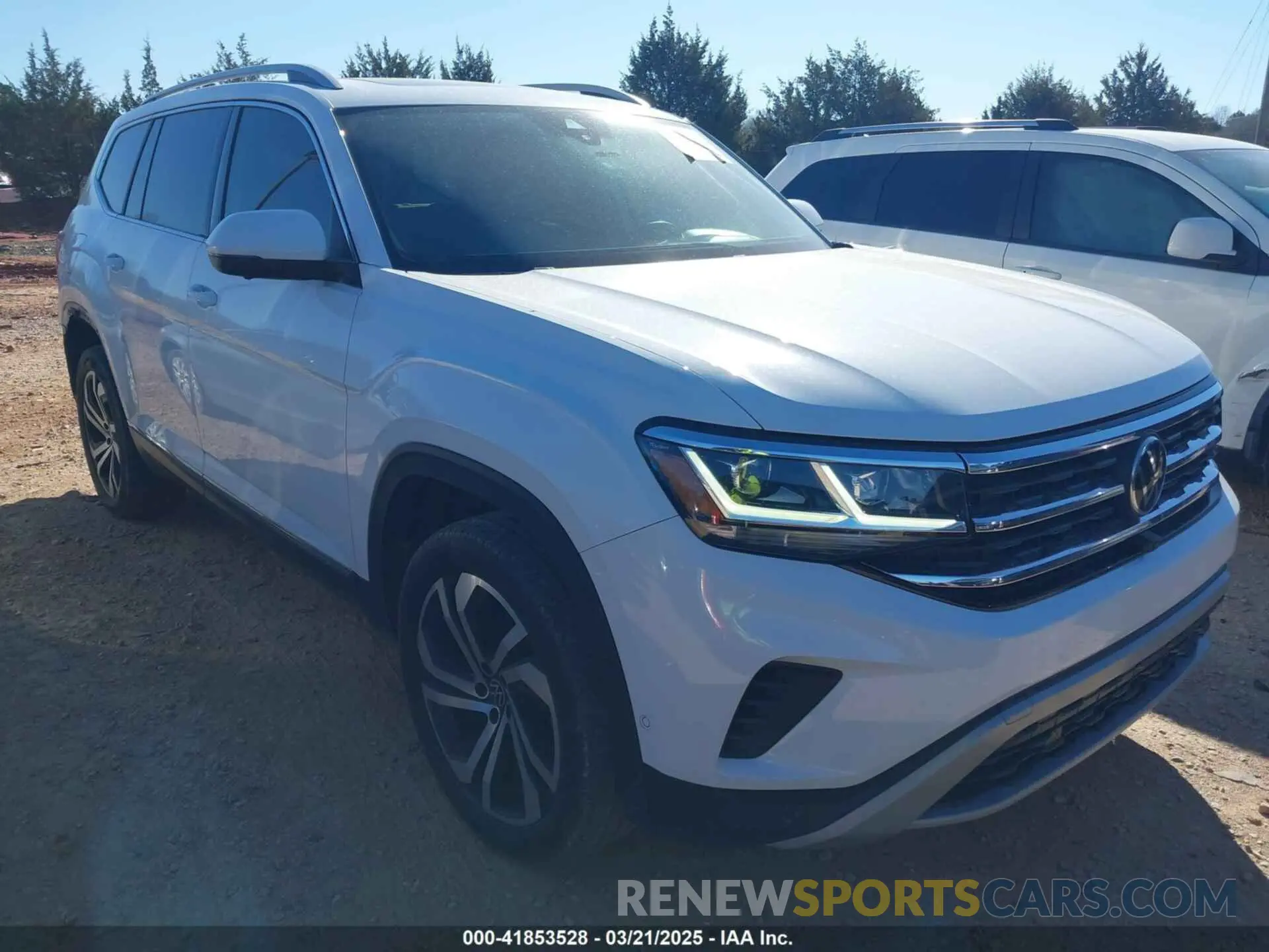 1 Photograph of a damaged car 1V2TR2CA8MC562198 VOLKSWAGEN ATLAS 2021