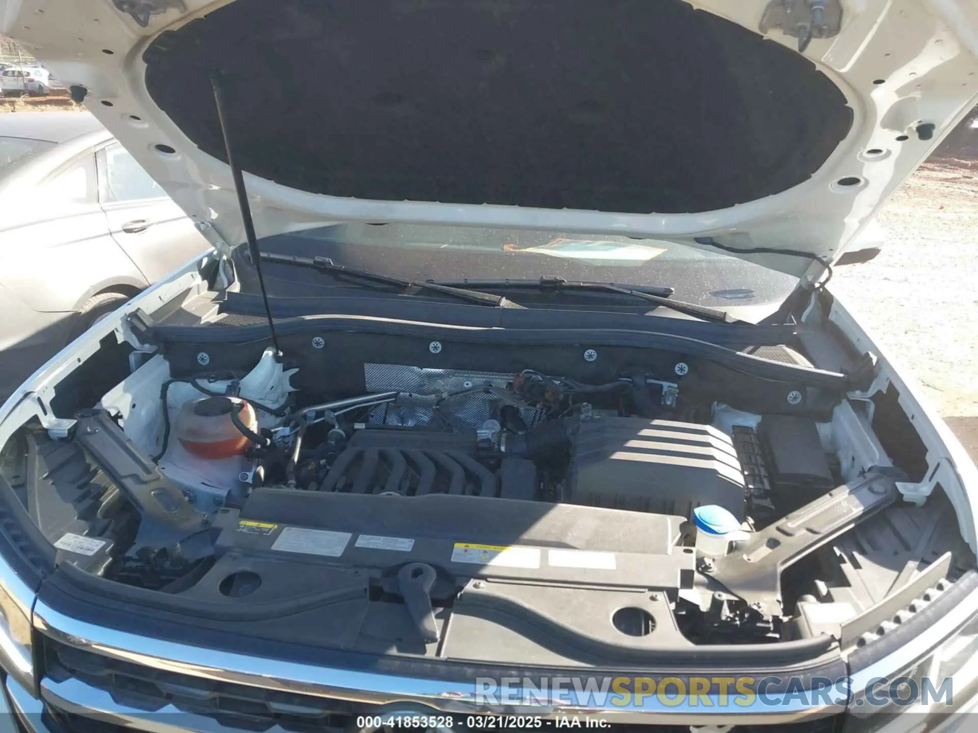 10 Photograph of a damaged car 1V2TR2CA8MC562198 VOLKSWAGEN ATLAS 2021