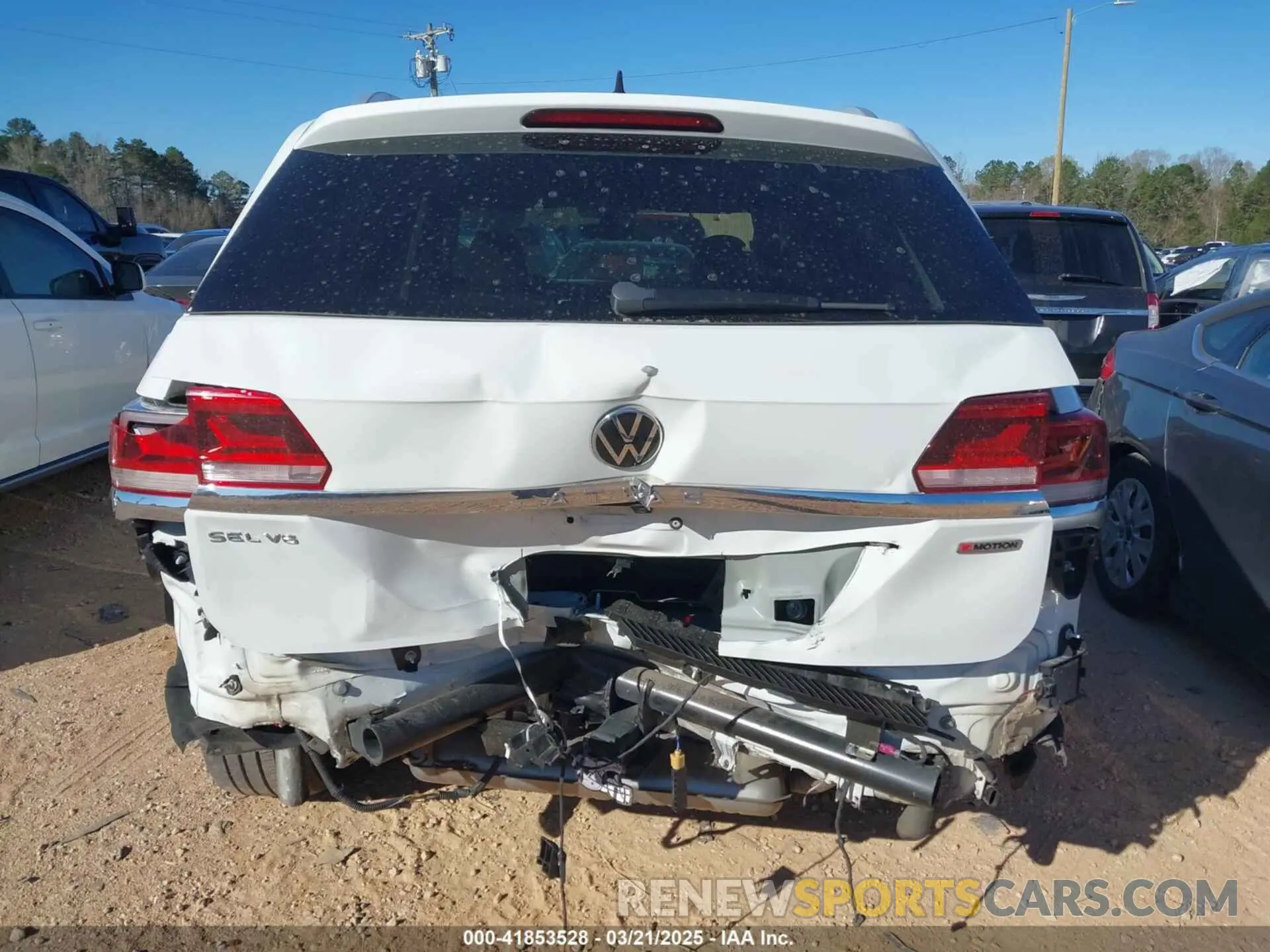16 Photograph of a damaged car 1V2TR2CA8MC562198 VOLKSWAGEN ATLAS 2021