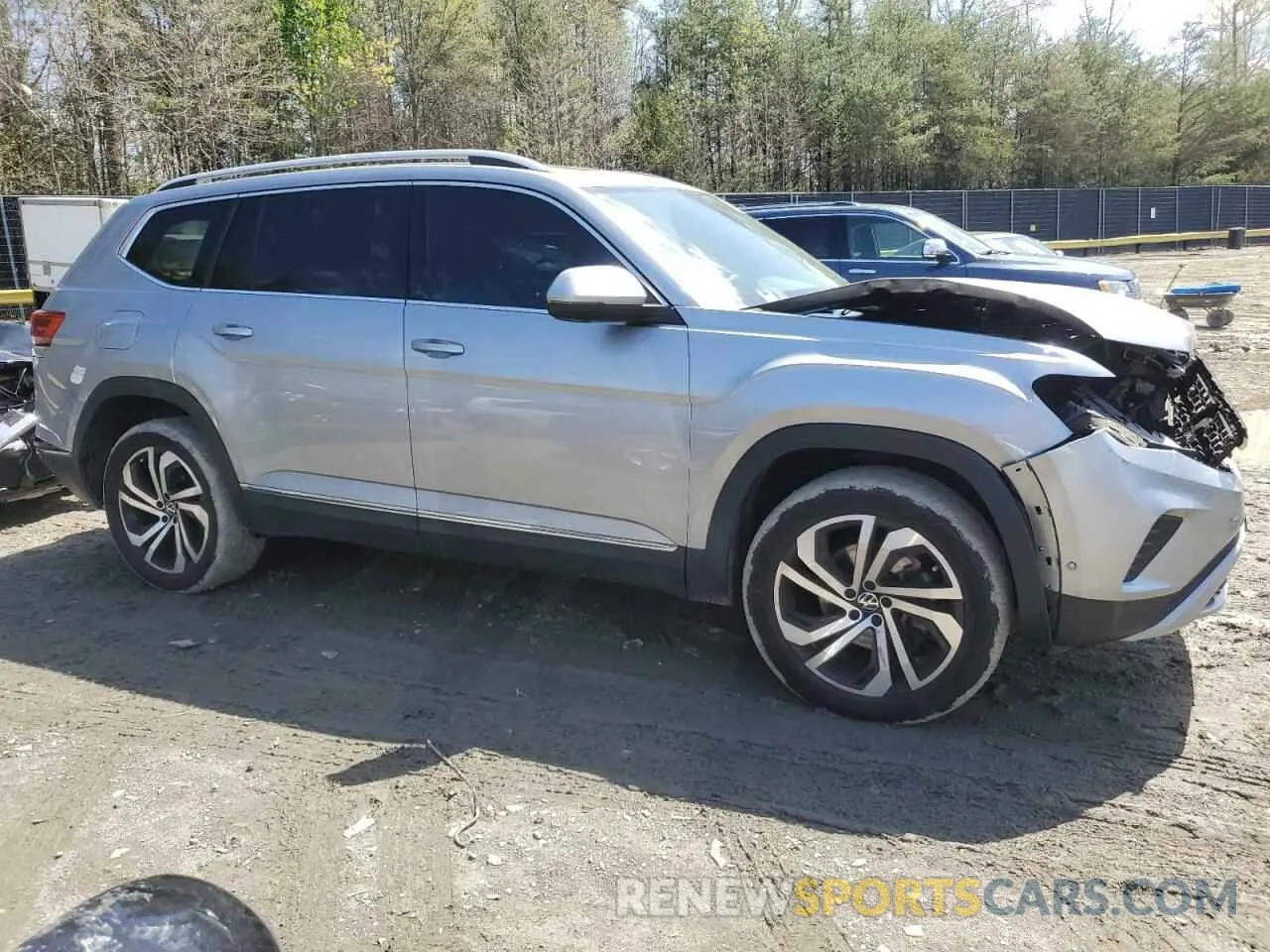 4 Photograph of a damaged car 1V2TR2CA9MC506898 VOLKSWAGEN ATLAS 2021