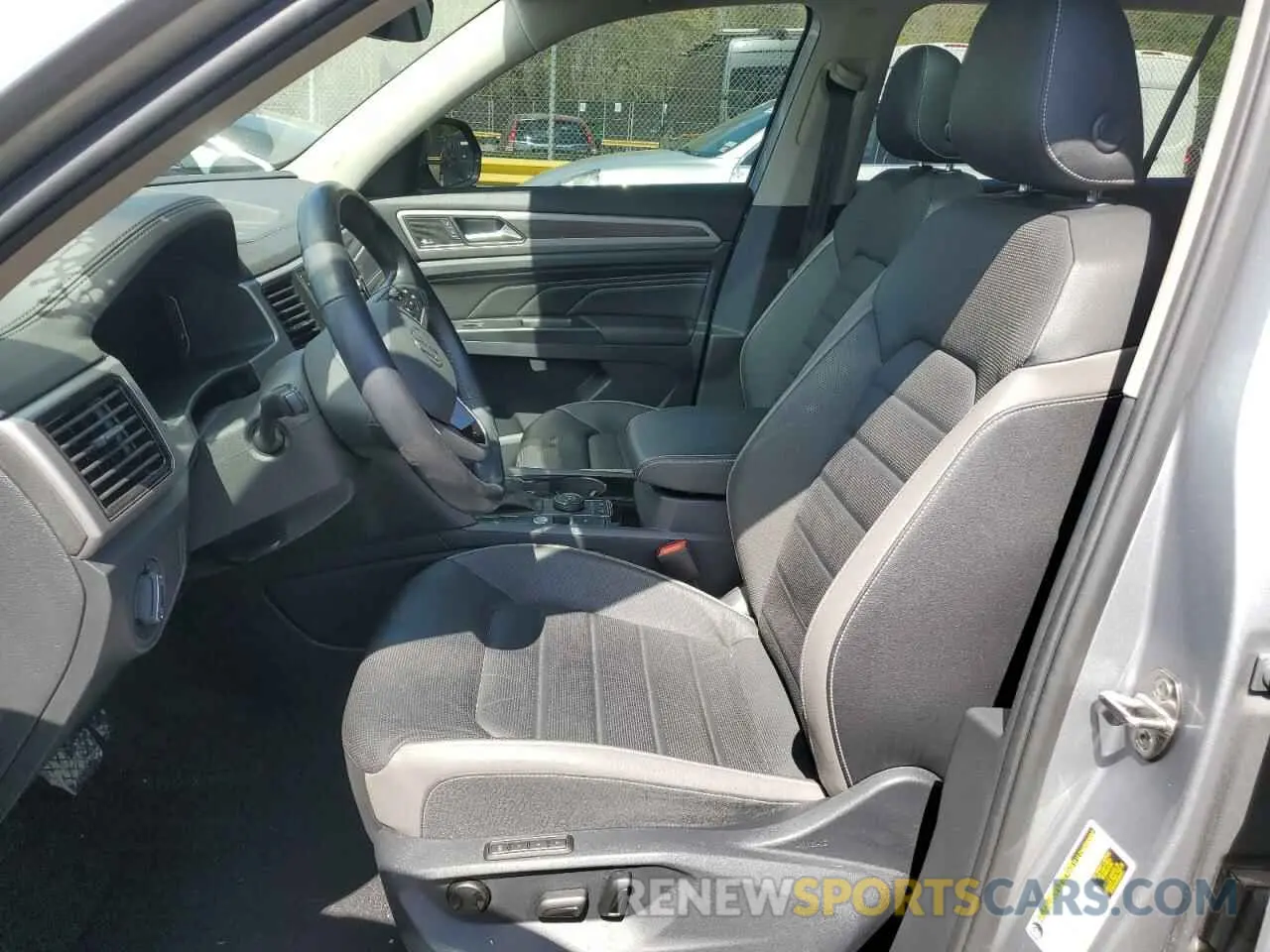 7 Photograph of a damaged car 1V2TR2CA9MC506898 VOLKSWAGEN ATLAS 2021