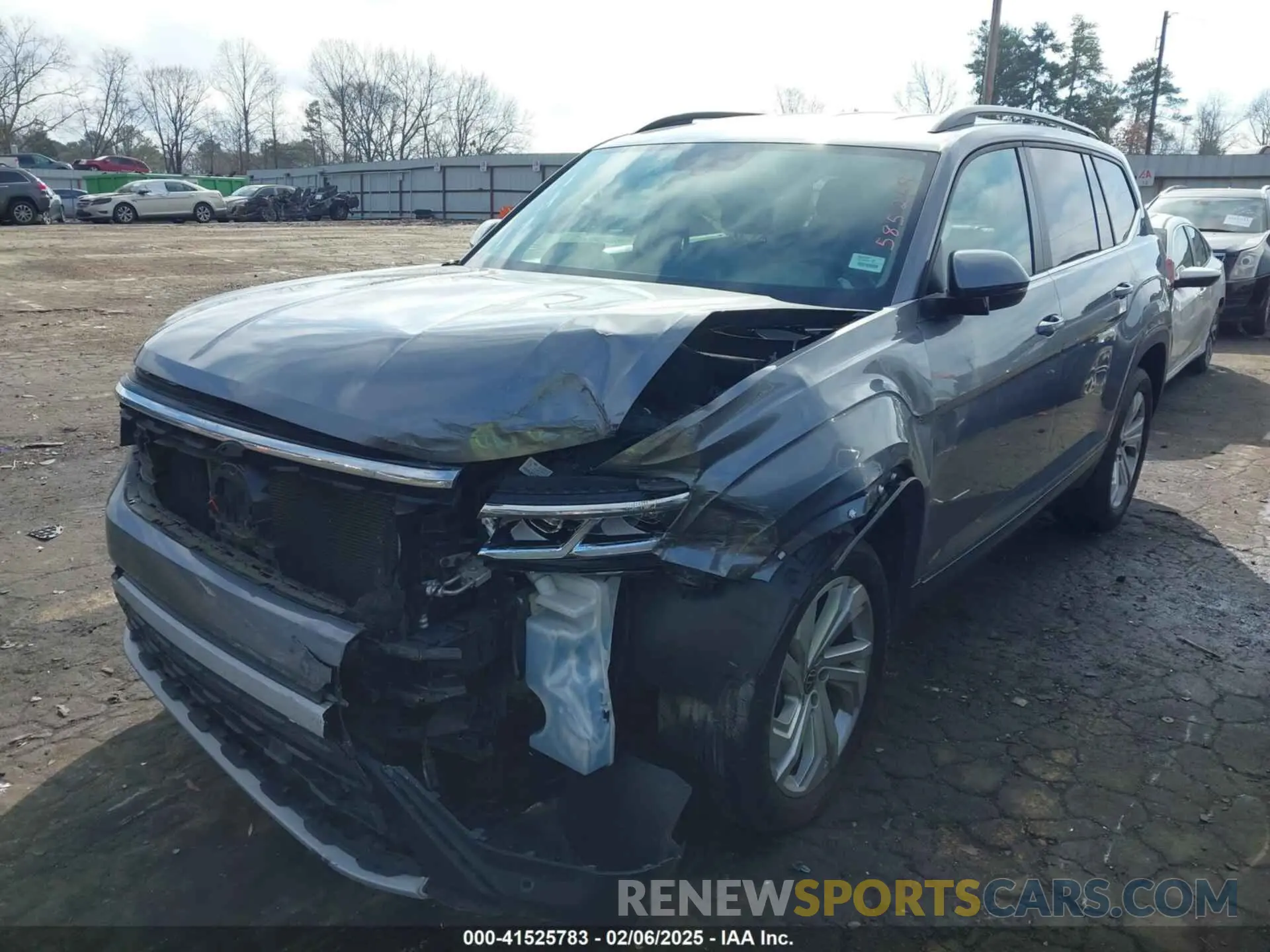 2 Photograph of a damaged car 1V2WR2CA0MC585259 VOLKSWAGEN ATLAS 2021