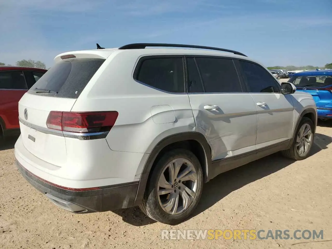 3 Photograph of a damaged car 1V2WR2CA1MC581088 VOLKSWAGEN ATLAS 2021