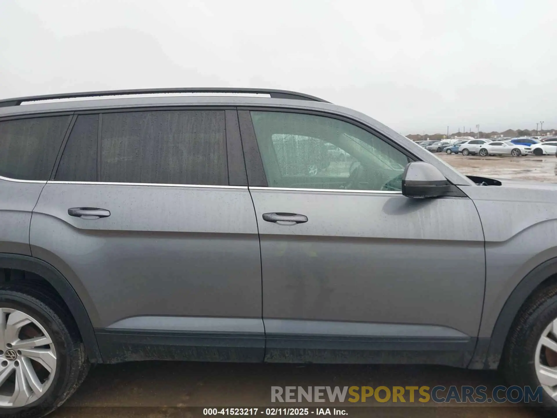14 Photograph of a damaged car 1V2WR2CA9MC546704 VOLKSWAGEN ATLAS 2021