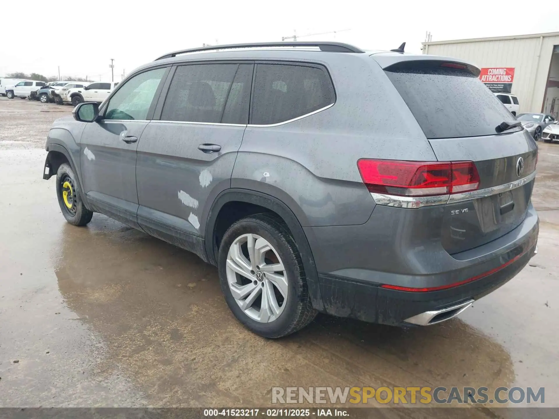 3 Photograph of a damaged car 1V2WR2CA9MC546704 VOLKSWAGEN ATLAS 2021