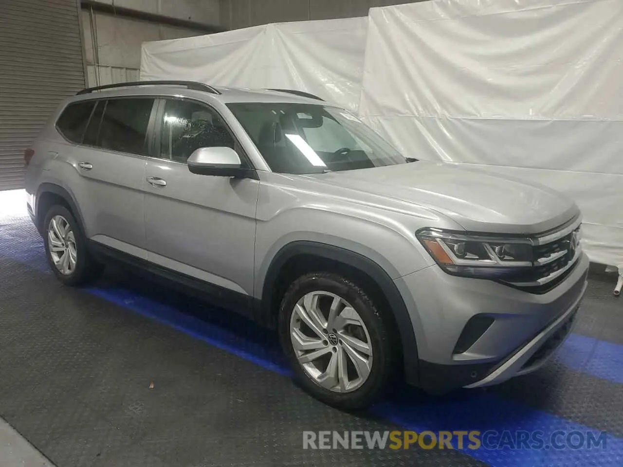 4 Photograph of a damaged car 1V2WR2CA9MC604892 VOLKSWAGEN ATLAS 2021
