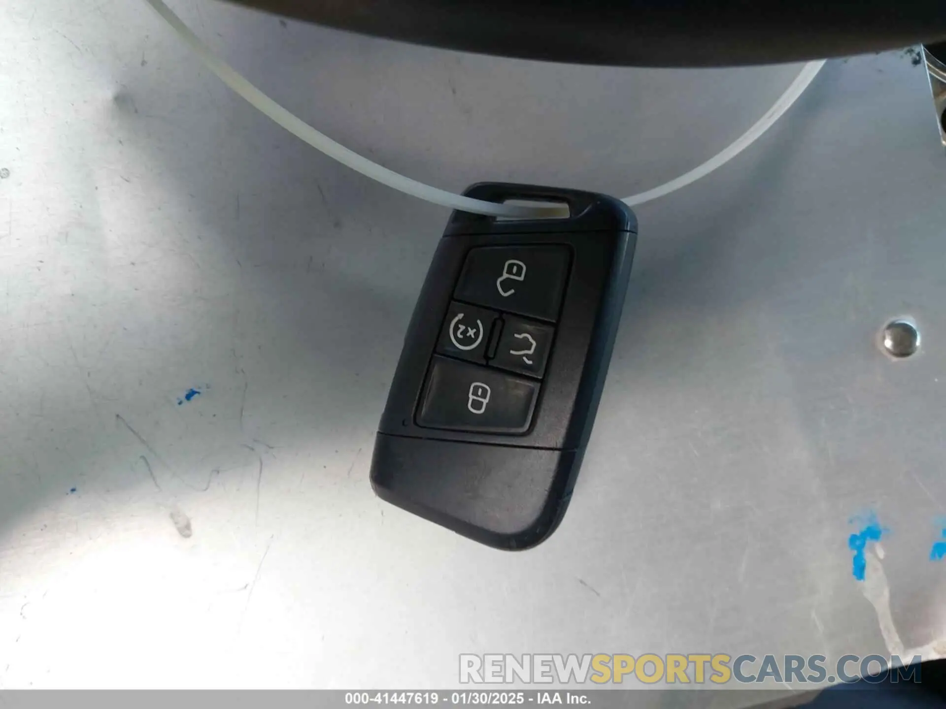 11 Photograph of a damaged car 1V2WR2CAXMC558294 VOLKSWAGEN ATLAS 2021