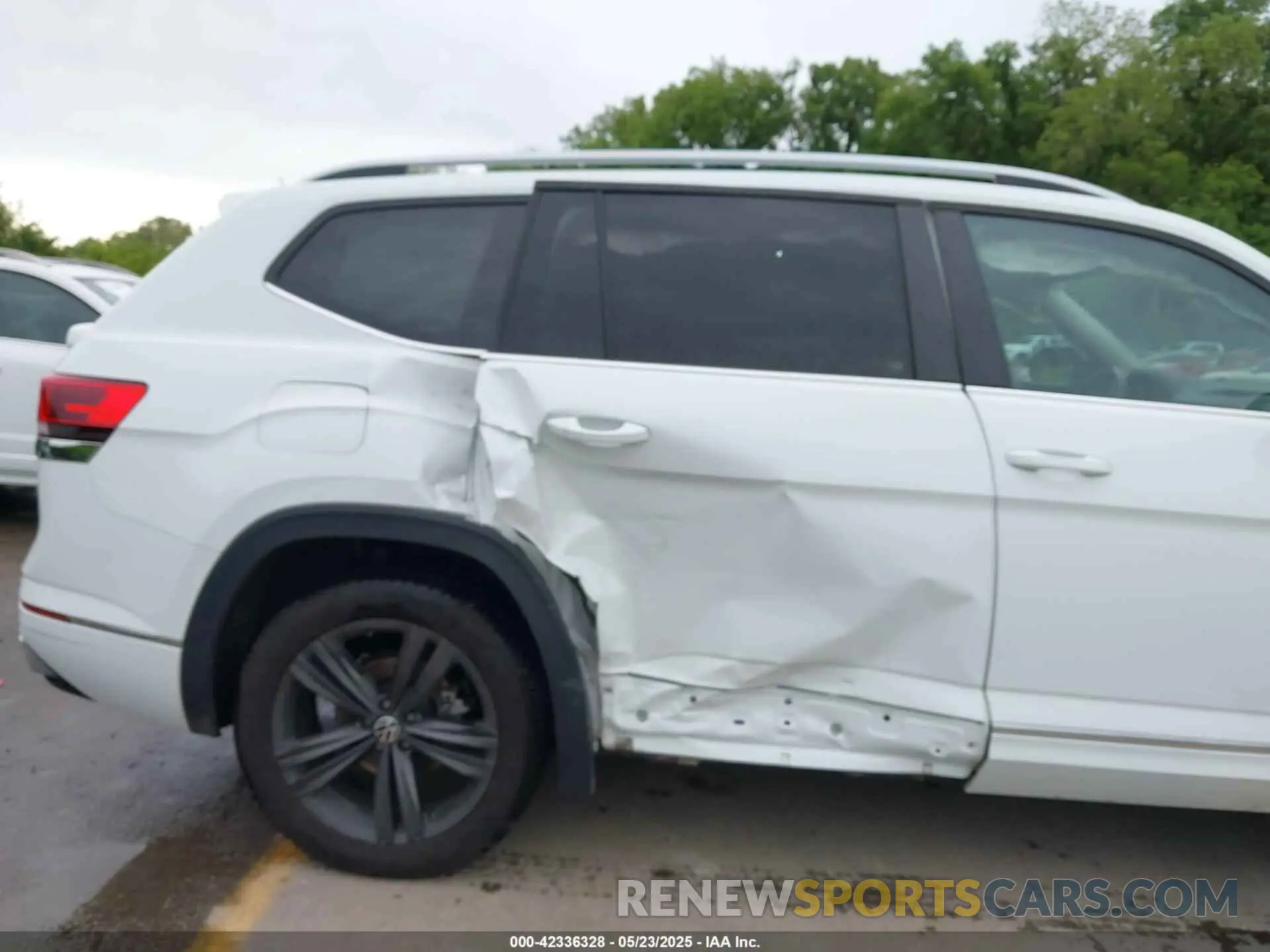 6 Фотография поврежденного автомобиля 1V2AR2CA2NC521381 VOLKSWAGEN ATLAS 2022