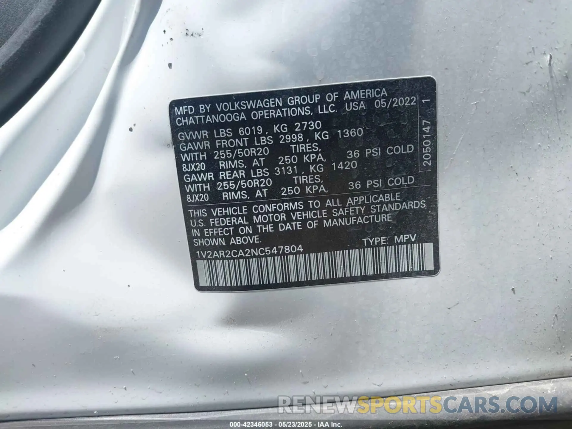 9 Photograph of a damaged car 1V2AR2CA2NC547804 VOLKSWAGEN ATLAS 2022