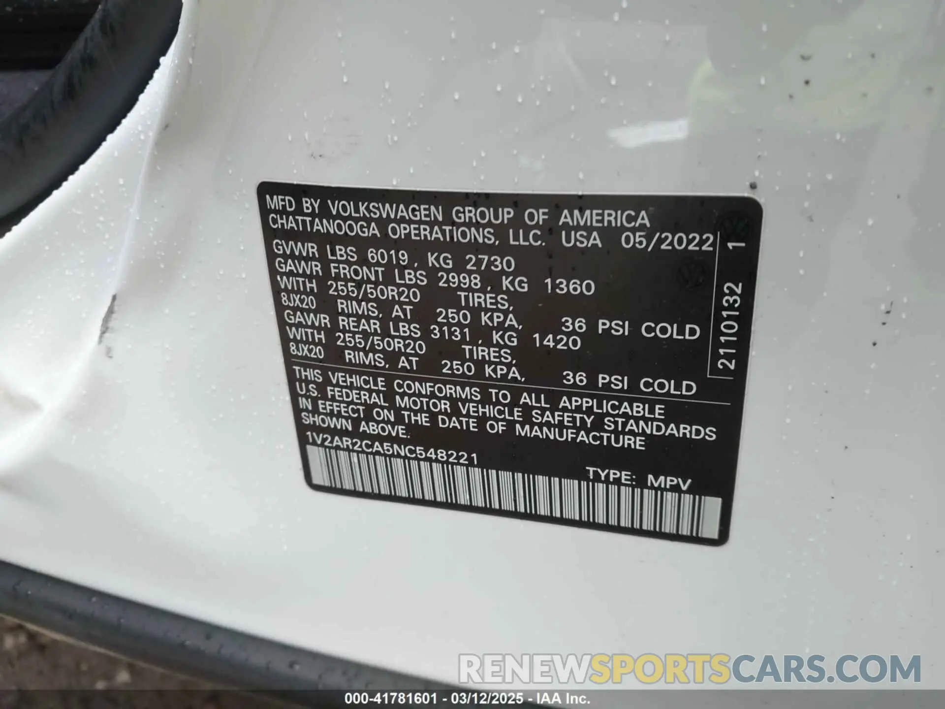 9 Photograph of a damaged car 1V2AR2CA5NC548221 VOLKSWAGEN ATLAS 2022
