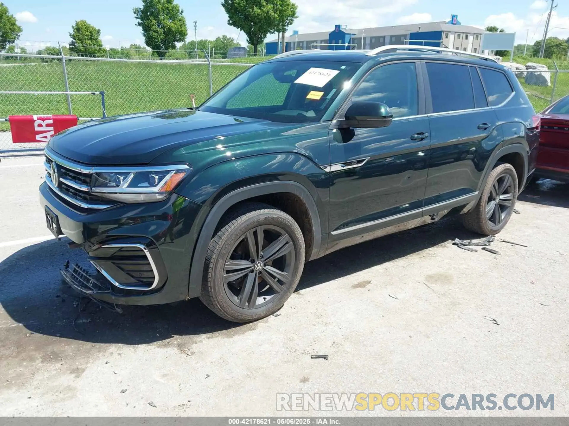 2 Фотография поврежденного автомобиля 1V2AR2CA8NC514340 VOLKSWAGEN ATLAS 2022