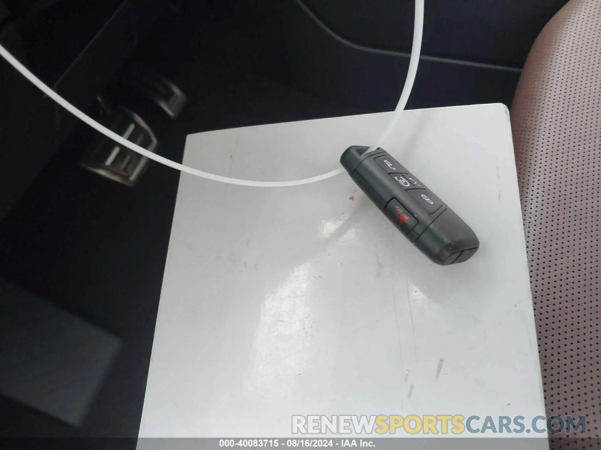 11 Photograph of a damaged car 1V2FR2CA8NC522959 VOLKSWAGEN ATLAS 2022